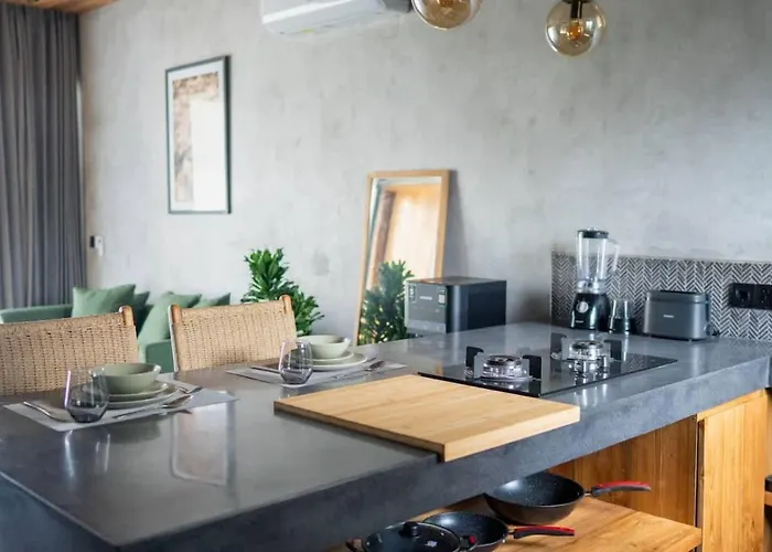 Private With Plunge Pool & Tropical Views Holiday home Canggu (Bali)