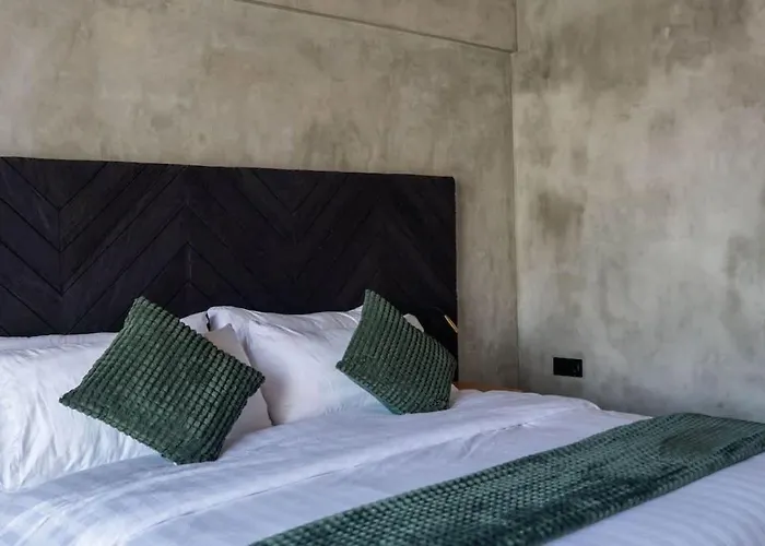 Private With Plunge Pool & Tropical Views * Canggu (Bali)